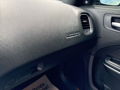 Used 2023 Dodge Charger SXT image 32