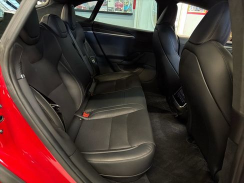 Used 2022 Tesla Model S Plaid AWD/4WD image 22