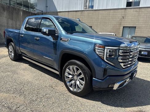 Used 2024 GMC Sierra 1500 Denali w/ Denali Reserve Package AWD/4WD image 39