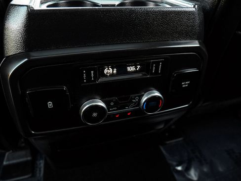 Used 2019 Ford Expedition Limited image 35