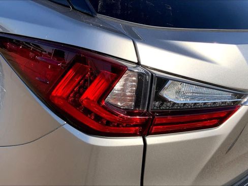 Used 2017 Lexus RX 350 FWD w/ Premium Package image 28