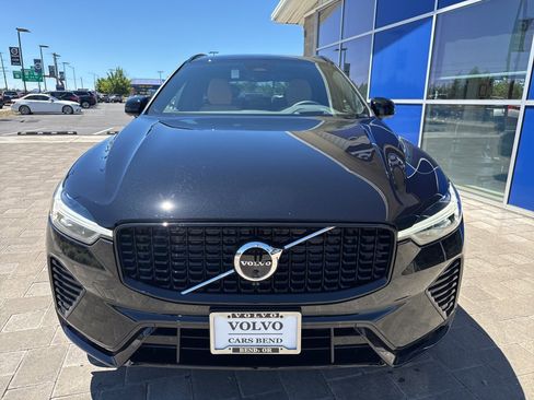 Certified 2025 Volvo XC60 B5 Ultra w/ Protection Package Premier image 7