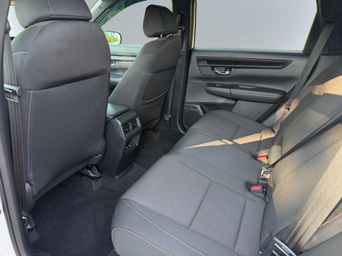 Used 2025 Honda CR-V Sport image 18