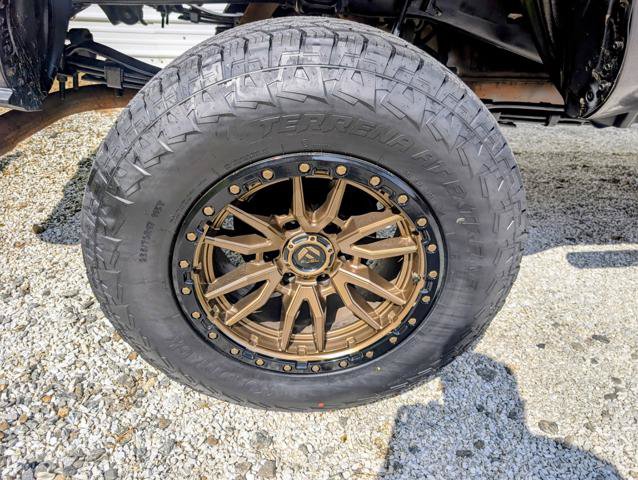 Used 2017 Toyota Tacoma SR AWD/4WD image 16