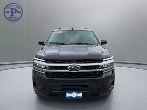 Used 2023 Ford Expedition XLT AWD/4WD image 2