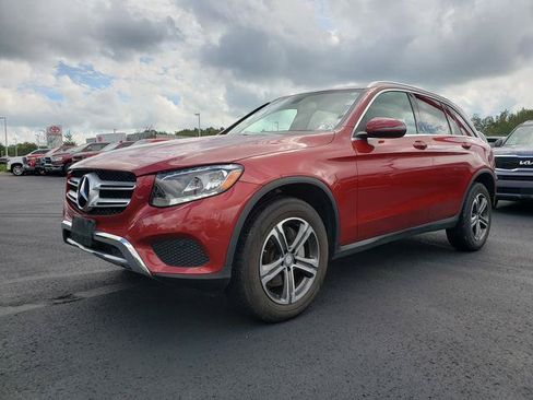 Used 2017 Mercedes-Benz GLC 300 4MATIC image 8