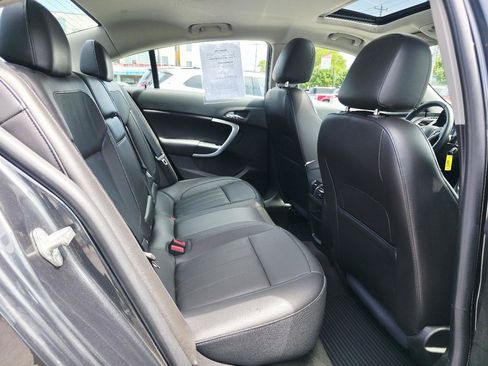 Used 2017 Buick Regal Sport Touring FWD image 18