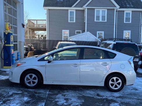 Used 2012 Toyota Prius Five image 6