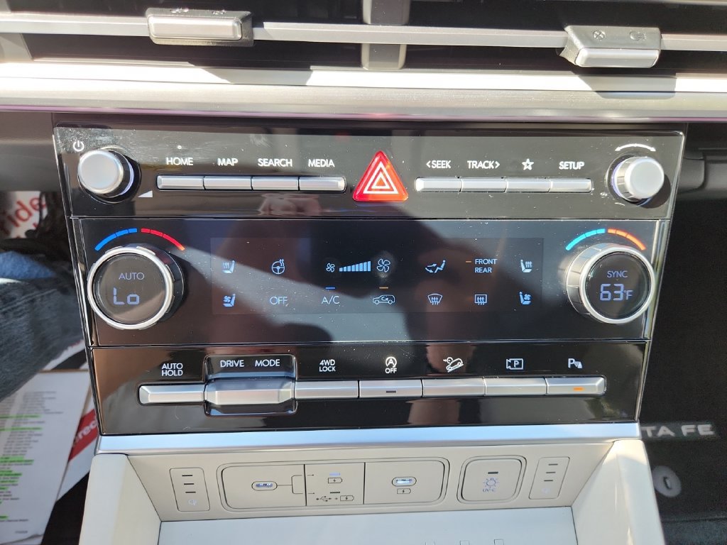 Used 2025 Hyundai Santa Fe Calligraphy AWD/4WD image 17