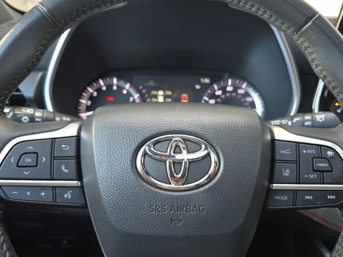 Used 2023 Toyota Highlander XSE AWD/4WD image 27