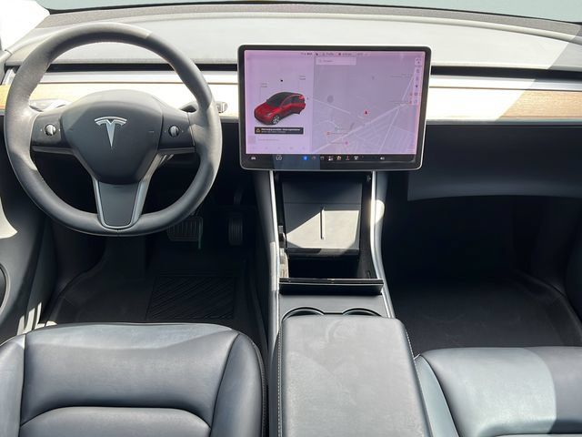 Used 2021 Tesla Model Y 2WD image 14