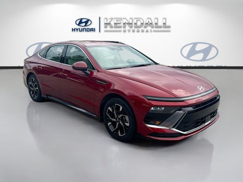 Used 2024 Hyundai Sonata SEL FWD image 1