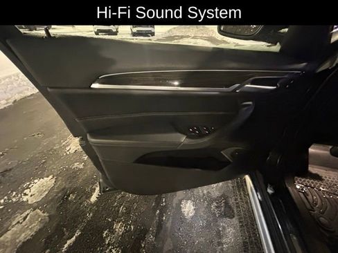 Used 2018 BMW X1 xDrive28i image 9