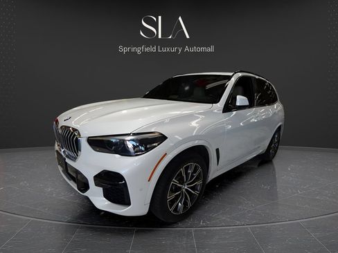 Used 2022 BMW X5 xDrive40i w/ M Sport Package AWD/4WD image 4