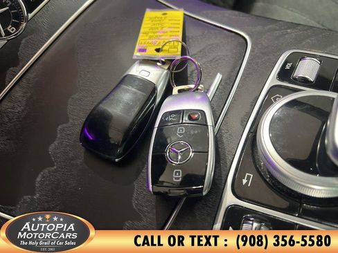 Used 2018 Mercedes-Benz E 400 4MATIC Sedan image 34