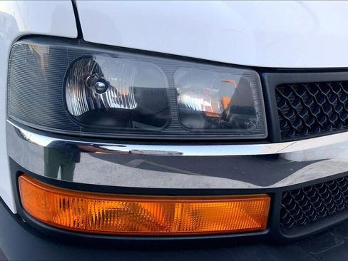 Used 2020 Chevrolet Express 3500 LT w/ LT Preferred Equipment Group image 32