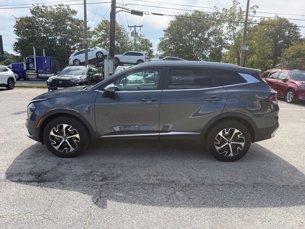 Used 2024 Kia Sportage EX AWD/4WD image 7