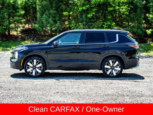 Used 2025 Mitsubishi Outlander SE AWD/4WD image 4