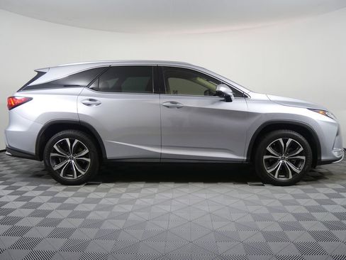 Used 2022 Lexus RX 350L FWD w/ Premium Package image 2