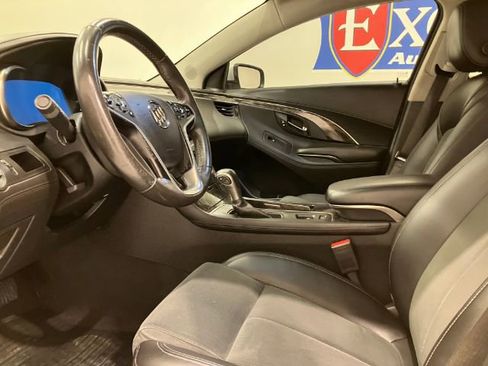 Used 2016 Buick LaCrosse image 24