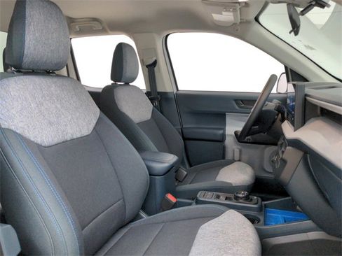 Used 2025 Ford Maverick XLT w/ Equipment Group 302A image 37