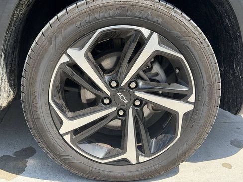 Used 2021 Chevrolet TrailBlazer RS w/ Technology Package AWD/4WD image 28