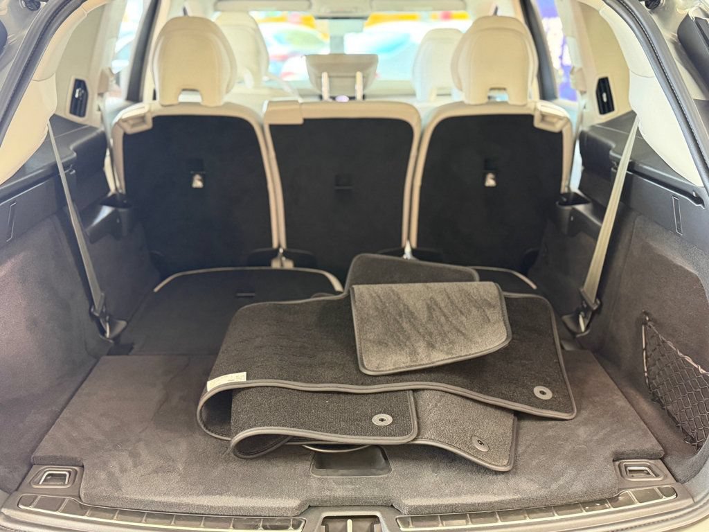 Used 2025 Volvo EX90 Ultra AWD/4WD image 28
