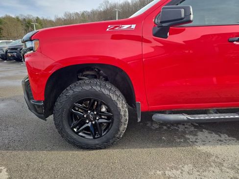 Used 2021 Chevrolet Silverado 1500 LT Trail Boss w/ Convenience Package II image 9