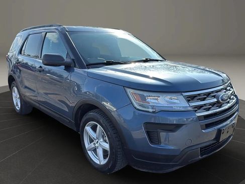 Used 2018 Ford Explorer 4WD image 3