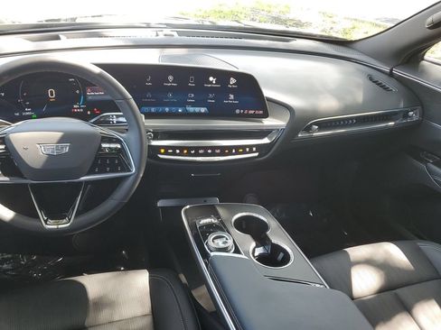 Certified 2024 Cadillac Lyriq Luxury RWD image 19