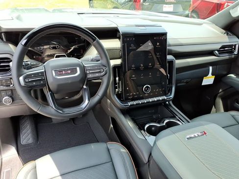 New 2026 GMC Yukon AT4 w/ AT4 Premium Plus Package AWD/4WD image 17