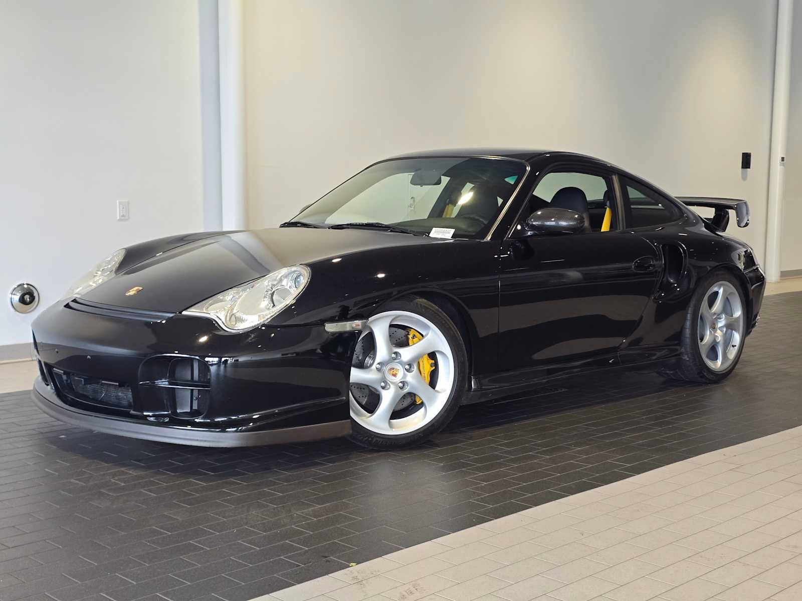 Used 2002 Porsche 911 GT2 RWD image 1