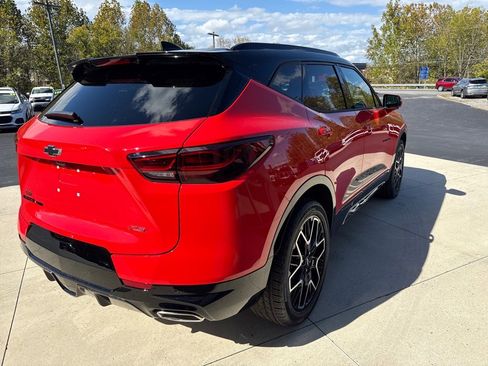 New 2025 Chevrolet Blazer RS w/ Driver Confidence II Package image 6