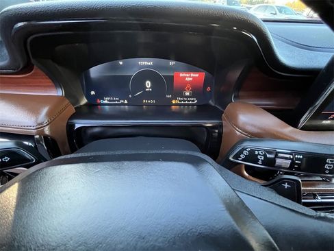 Certified 2021 Lincoln Nautilus Reserve w/ Equipment Group 202A image 16