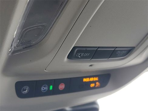 Certified 2023 Buick Envision Essence image 31