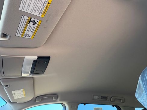 New 2025 Nissan Pathfinder SL image 20