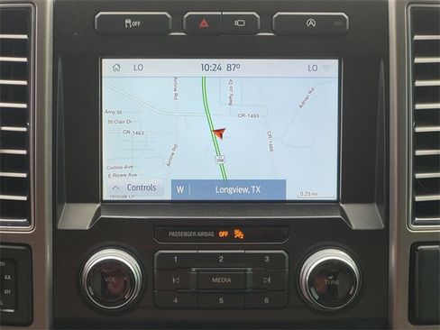 Used 2020 Ford F150 Limited w/ Trailer Tow Package image 13