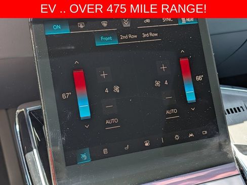 Used 2025 Cadillac Escalade IQ Luxury 2 w/ LPO, Premium Carpet Package AWD/4WD image 44