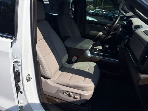 Used 2024 GMC Sierra 1500 SLT w/ SLT Premium Package AWD/4WD image 19