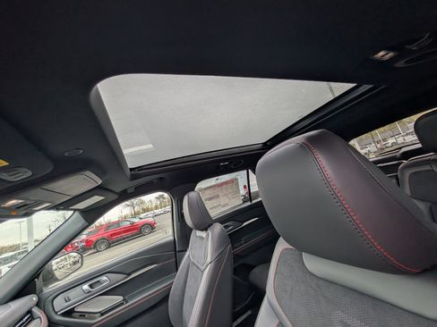 New 2026 Ford Explorer ST image 18