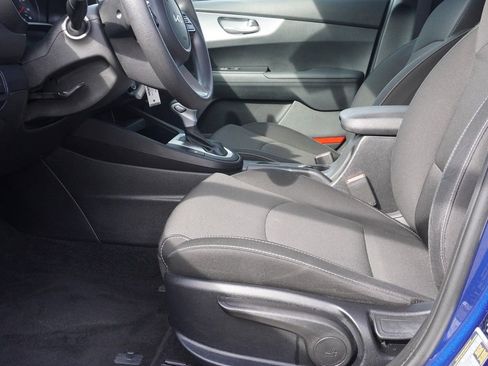 Used 2023 Kia Forte LXS image 18