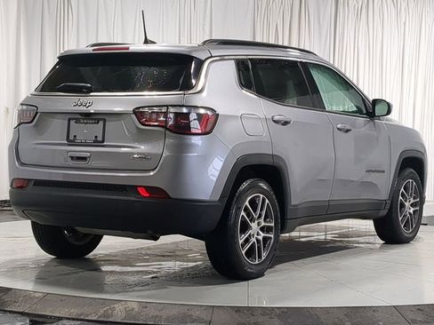 Used 2019 Jeep Compass Latitude image 17