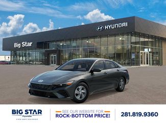 New 2026 Hyundai Elantra SE video 1