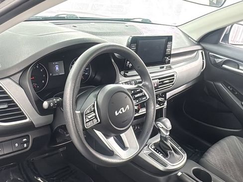 Used 2023 Kia Seltos LX image 33