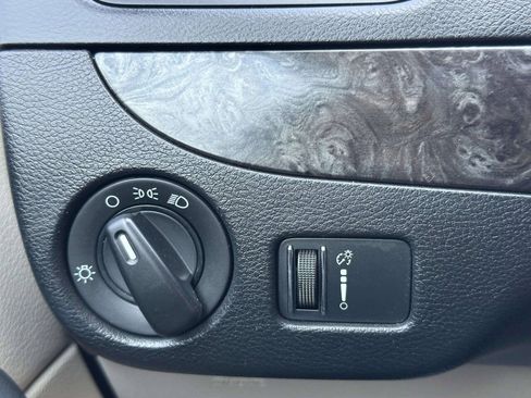 Used 2015 Dodge Grand Caravan SXT FWD image 29