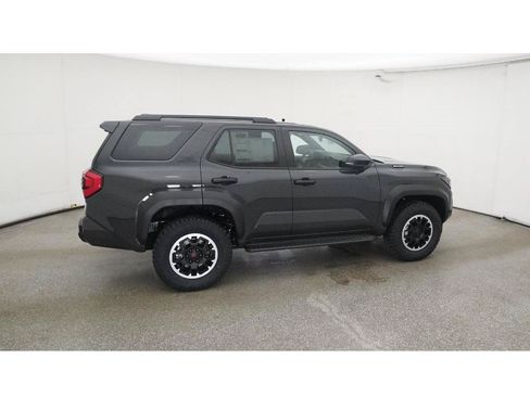 Used 2025 Toyota 4Runner TRD Off-Road AWD/4WD image 10