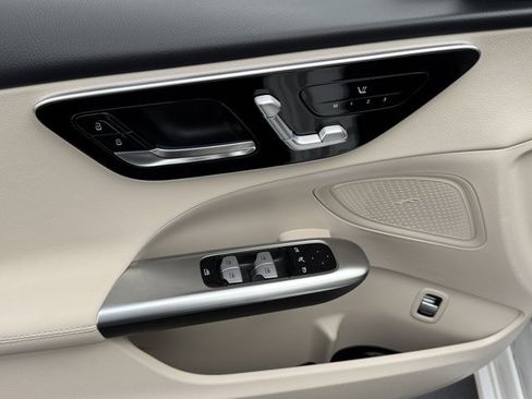 New 2025 Mercedes-Benz C 300 4MATIC Sedan image 9