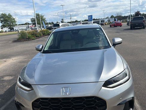 Used 2024 Honda HR-V EX-L image 4