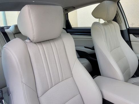 Used 2021 Honda Accord EX-L image 21