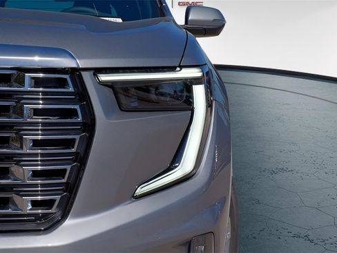 New 2026 GMC Acadia Denali w/ Super Cruise Package image 3